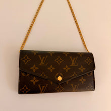 Load image into Gallery viewer, Authentic Louis Vuitton crossbody wallet