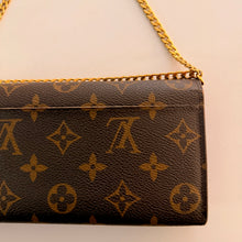 Load image into Gallery viewer, Authentic Louis Vuitton crossbody wallet