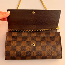 Load image into Gallery viewer, Authentic Louis Vuitton crossbody wallet
