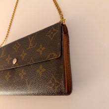 Load image into Gallery viewer, Authentic Louis Vuitton crossbody wallet