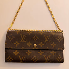 Load image into Gallery viewer, Authentic Louis Vuitton crossbody wallet