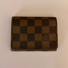 Load image into Gallery viewer, Authentic pre loved Louis Vuitton card holder