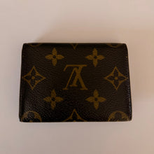 Load image into Gallery viewer, Authentic pre loved Louis Vuitton card holder