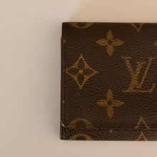 Load image into Gallery viewer, Authentic pre loved Louis Vuitton card holder