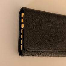 Load image into Gallery viewer, Authentic pre loved Chanel key holder