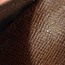 Load image into Gallery viewer, Authentic pre loved Louis Vuitton card holder