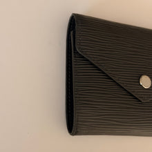 Load image into Gallery viewer, Authentic pre loved Louis Vuitton wallet