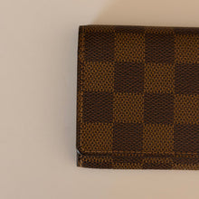 Load image into Gallery viewer, Authentic pre loved Louis Vuitton card holder