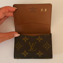 Load image into Gallery viewer, Authentic pre loved Louis Vuitton card holder