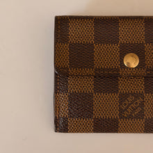 Load image into Gallery viewer, Authentic pre loved Louis Vuitton card holder