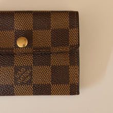 Load image into Gallery viewer, Authentic pre loved Louis Vuitton card holder