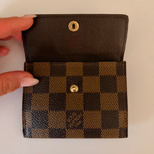 Load image into Gallery viewer, Authentic pre loved Louis Vuitton card holder
