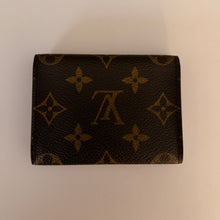 Load image into Gallery viewer, Authentic pre loved Louis Vuitton card holder