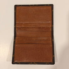 Load image into Gallery viewer, Authentic pre loved Louis Vuitton card holder