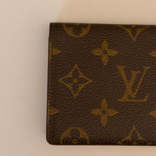 Load image into Gallery viewer, Authentic pre loved Louis Vuitton card holder
