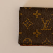 Load image into Gallery viewer, Authentic pre loved Louis Vuitton card holder