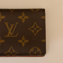 Load image into Gallery viewer, Authentic pre loved Louis Vuitton card holder