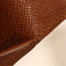 Load image into Gallery viewer, Authentic pre loved Louis Vuitton card holder