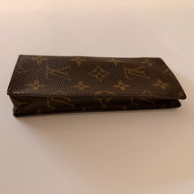 Load image into Gallery viewer, Authentic pre loved Louis Vuitton pouch or sunglass holder