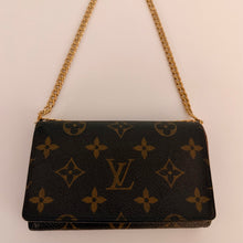 Load image into Gallery viewer, Authentic Louis Vuitton crossbody wallet