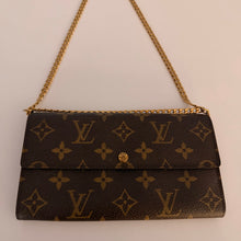 Load image into Gallery viewer, Authentic Louis Vuitton crossbody wallet