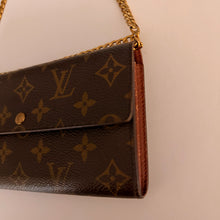 Load image into Gallery viewer, Authentic Louis Vuitton crossbody wallet