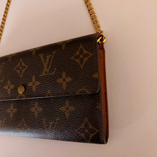 Load image into Gallery viewer, Authentic Louis Vuitton crossbody wallet