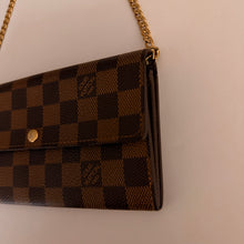 Load image into Gallery viewer, Authentic Louis Vuitton crossbody wallet