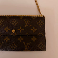 Load image into Gallery viewer, Authentic Louis Vuitton crossbody wallet