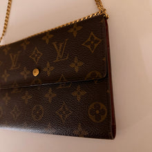 Load image into Gallery viewer, Authentic Louis Vuitton crossbody wallet