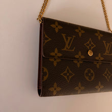 Load image into Gallery viewer, Authentic Louis Vuitton crossbody wallet