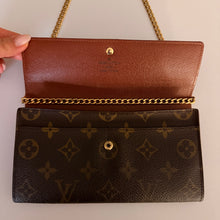 Load image into Gallery viewer, Authentic Louis Vuitton crossbody wallet