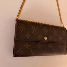 Load image into Gallery viewer, Authentic Louis Vuitton crossbody wallet