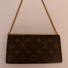 Load image into Gallery viewer, Authentic Louis Vuitton crossbody wallet