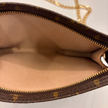 Load image into Gallery viewer, Authentic Louis Vuitton crossbody pochette