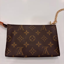 Load image into Gallery viewer, Authentic Louis Vuitton crossbody pochette
