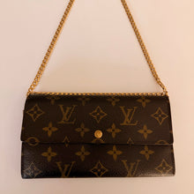 Load image into Gallery viewer, Authentic Louis Vuitton crossbody wallet