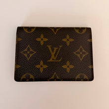 Load image into Gallery viewer, Authentic pre loved Louis Vuitton card holder