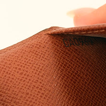 Load image into Gallery viewer, Authentic pre loved Louis Vuitton agenda/ wallet
