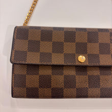 Load image into Gallery viewer, Authentic Louis Vuitton crossbody wallet
