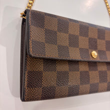 Load image into Gallery viewer, Authentic Louis Vuitton crossbody wallet

