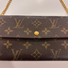 Load image into Gallery viewer, Authentic Louis Vuitton crossbody wallet
