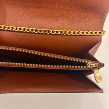 Load image into Gallery viewer, Authentic Louis Vuitton crossbody wallet
