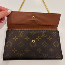 Load image into Gallery viewer, Authentic Louis Vuitton wallet with crossbody chain
