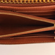 Load image into Gallery viewer, Authentic Louis Vuitton crossbody wallet
