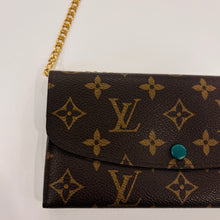 Load image into Gallery viewer, Authentic Louis Vuitton wallet with crossbody chain
