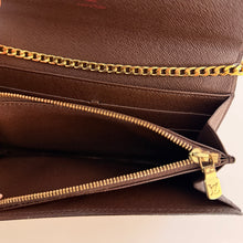Load image into Gallery viewer, Authentic Louis Vuitton crossbody wallet
