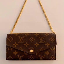 Load image into Gallery viewer, Authentic Louis Vuitton crossbody wallet
