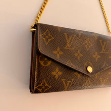 Load image into Gallery viewer, Authentic Louis Vuitton crossbody wallet
