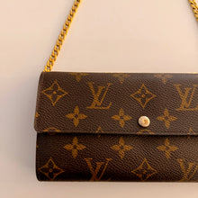 Load image into Gallery viewer, Authentic Louis Vuitton crossbody wallet
